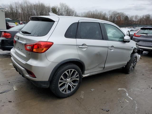 JA4AR3AU9JU025741 - 2018 MITSUBISHI OUTLANDER ES 银色 照片 3