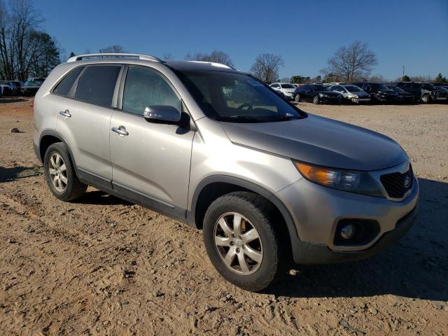 5XYKT4A66DG358245 - 2013 KIA SORENTO LX SILVER photo 4