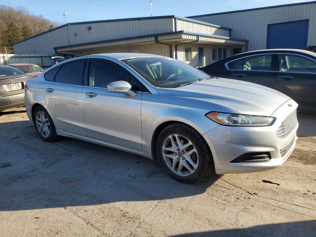 3FA6P0HD1ER168403 - 2014 FORD FUSION SE SILVER photo 4