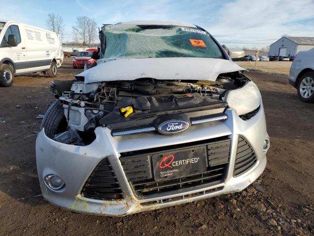 1FAHP3K29CL448423 - 2012 FORD FOCUS SE SILVER photo 5