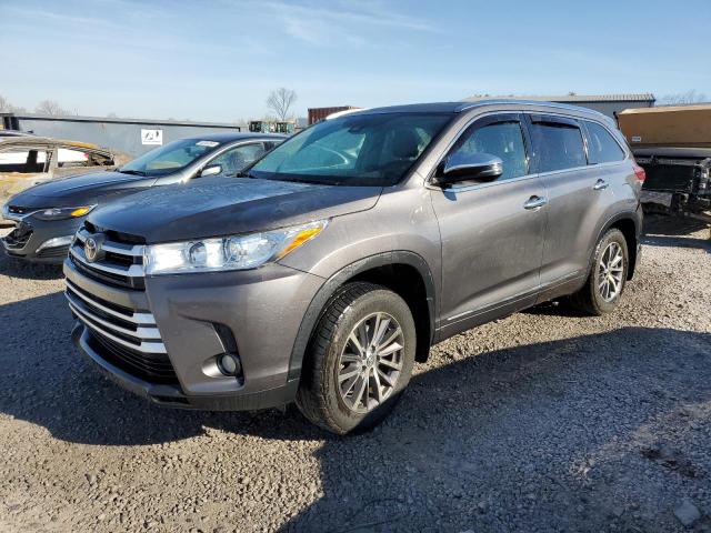 2017 TOYOTA HIGHLANDER SE, 