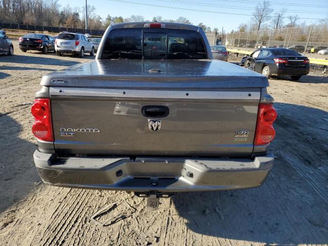 1D7HW48N88S599549 - 2008 DODGE DAKOTA QUAD SLT GRAY photo 6