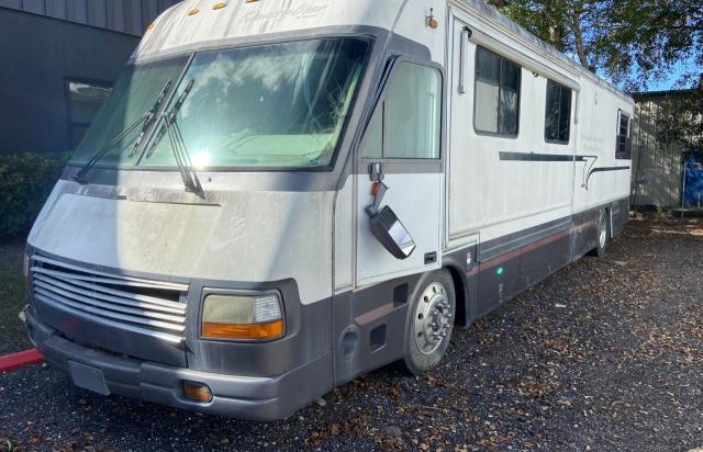 4S7MT9K0XSC017401 - 1995 SPARTAN MOTORS MOTORHOME WHITE photo 2