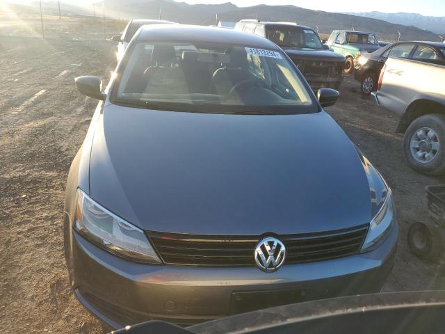 3VW2K7AJ2EM405197 - 2014 VOLKSWAGEN JETTA BASE GRAY photo 5