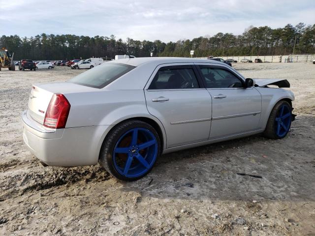 2C3LA63H68H225176 - 2008 CHRYSLER 300C SILVER photo 3