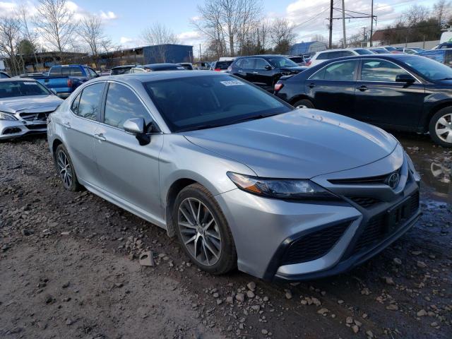 4T1G11BK1PU076812 - 2023 TOYOTA CAMRY SE NIGHT SHADE SILVER photo 4