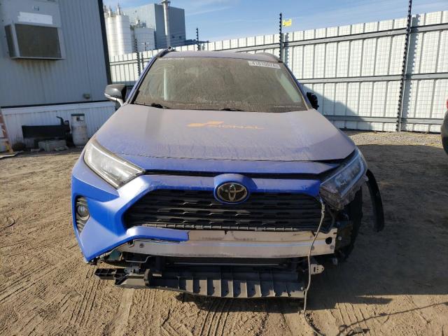 2T3P1RFV2MC149371 - 2021 TOYOTA RAV4 XLE BLUE photo 5