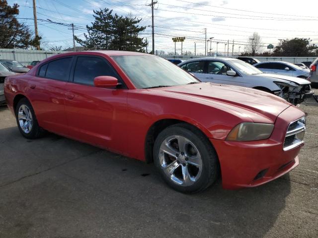 2C3CDXHG3DH502664 - 2013 DODGE CHARGER SXT RED photo 4