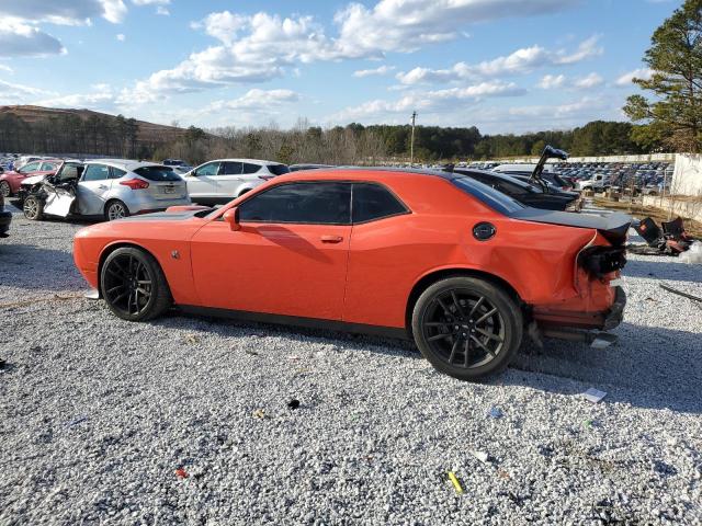 2C3CDZFJ6LH156778 - 2020 DODGE CHALLENGER R/T SCAT PACK ORANGE photo 2