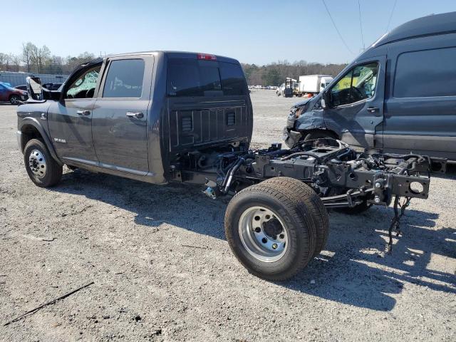 3C63RRJL6NG421750 - 2022 RAM 3500 LARAMIE GRAY photo 2