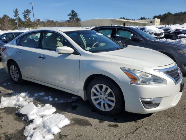 1N4AL3AP9DN560378 - 2013 NISSAN ALTIMA 2.5 WHITE photo 4