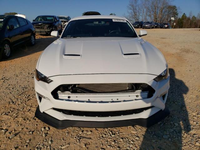 1FA6P8CF9K5203114 - 2019 FORD MUSTANG GT WHITE photo 5