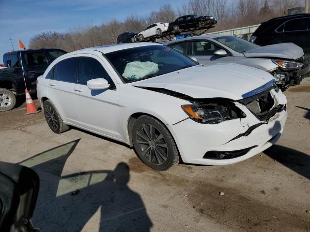 1C3CCBHG6CN123654 - 2012 CHRYSLER 200 S WHITE photo 4