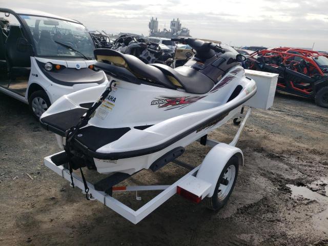 YAMA4131C999 - 1999 YAMAHA WAVERUNNER WHITE photo 4