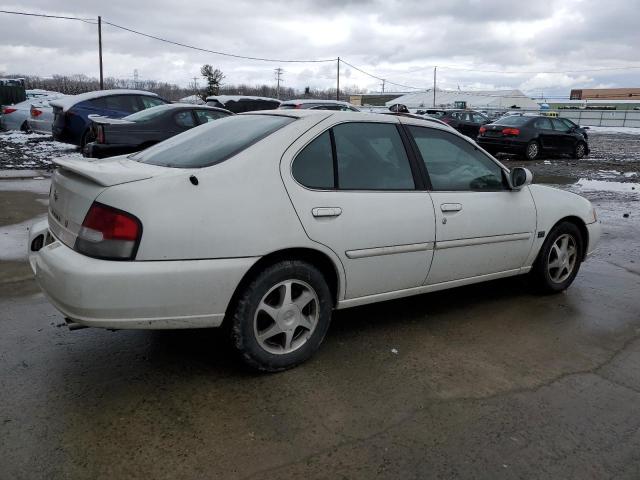 1N4DL01D6XC193716 - 1999 NISSAN ALTIMA XE WHITE photo 3