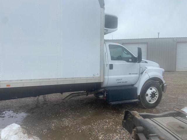 1FDNF6FE5HDB22466 - 2017 FORD F650 WHITE photo 6