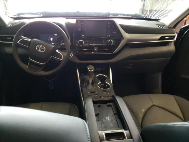 5TDGZRBH2NS586717 - 2022 TOYOTA HIGHLANDER XLE BLACK photo 8