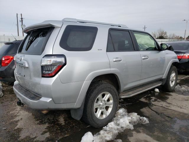 JTEBU5JR8G5307349 - 2016 TOYOTA 4RUNNER SR5/SR5 PREMIUM 银色 照片 3