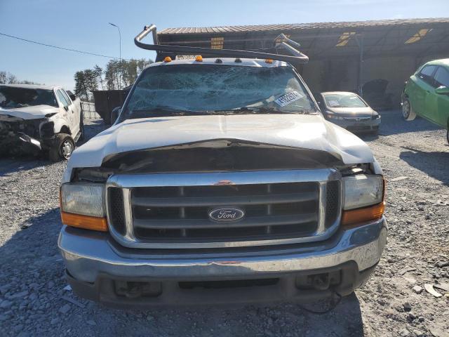 1FTNX20F0XEE05726 - 1999 FORD F250 SUPER DUTY WHITE photo 5