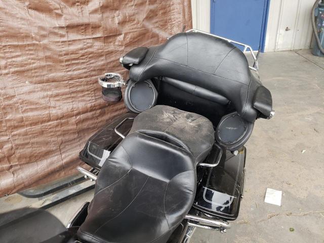 1HD1FCW145Y670677 - 2005 HARLEY-DAVIDSON FLHTCUI 黑色 照片 6