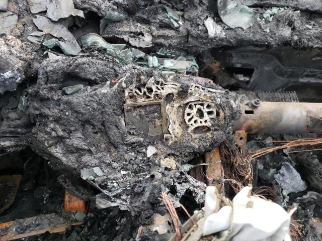 1G4GE5EVXAF205353 - 2010 BUICK LACROSSE CXS BLACK photo 9