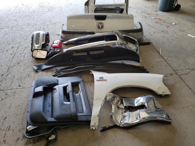 3C6UR5CL5KG719812 - 2019 RAM 2500 TRADESMAN Beyaz fotoğraf 12