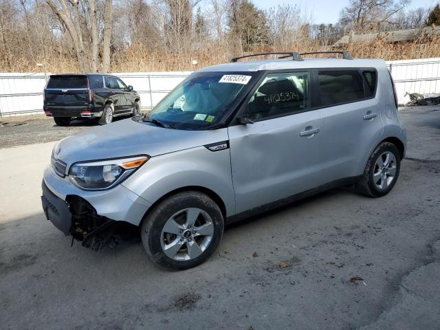 KNDJN2A25H7435715 - 2017 KIA SOUL SILVER photo 1