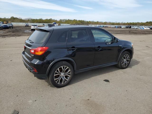 JA4AP3AU6KU028944 - 2019 MITSUBISHI OUTLANDER ES შავი ფოტო 3