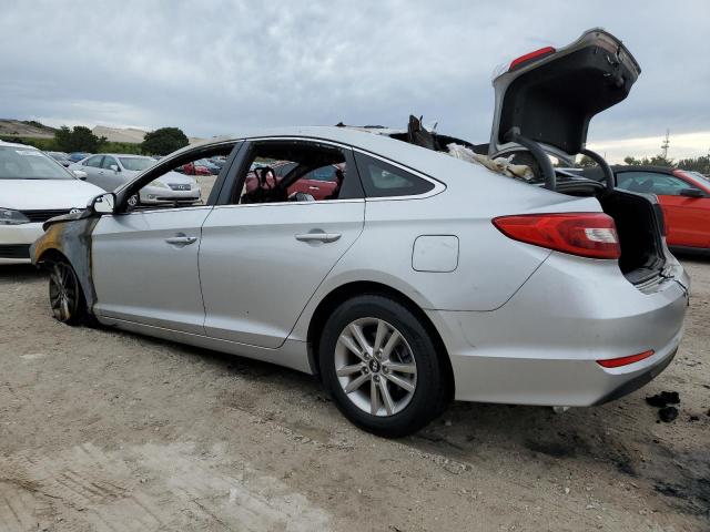 5NPE24AF1GH366489 - 2016 HYUNDAI SONATA SE SILVER photo 2