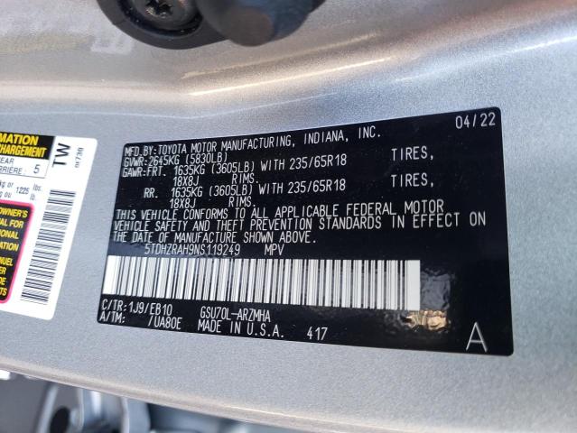 5TDHZRAH9NS119249 - 2022 TOYOTA HIGHLANDER XLE SILVER photo 12