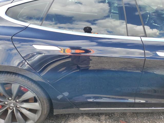 5YJSA1DP5DFP24468 - 2013 TESLA MODEL S ლურჯი ფოტო 10