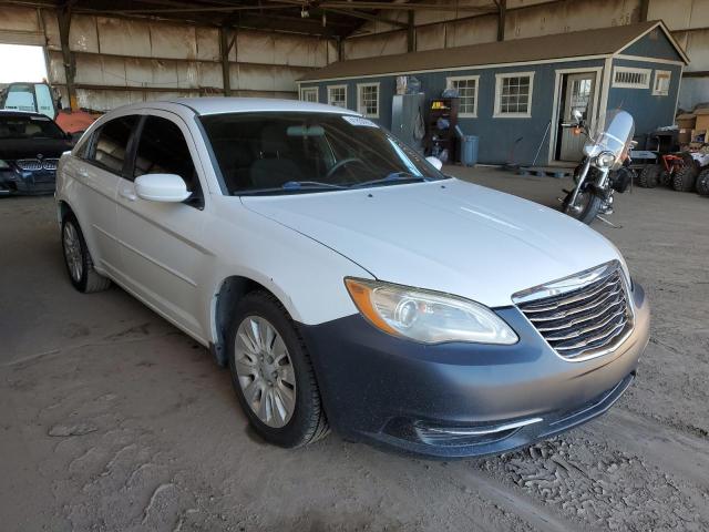 1C3BC4FB8BN563968 - 2011 CHRYSLER 200 LX WHITE photo 4