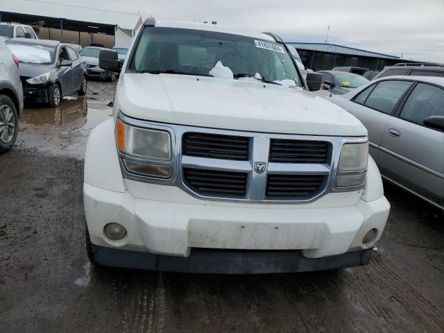 1D8GU28K18W275097 - 2008 DODGE NITRO SXT WHITE photo 5