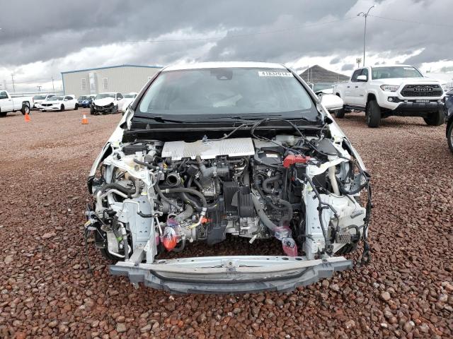 JTDKARFP0H3059574 - 2017 TOYOTA PRIUS PRIM თეთრი ფოტო 5