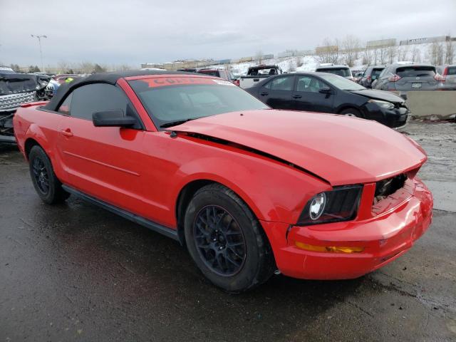 1ZVHT84N485209199 - 2008 FORD MUSTANG RED photo 4