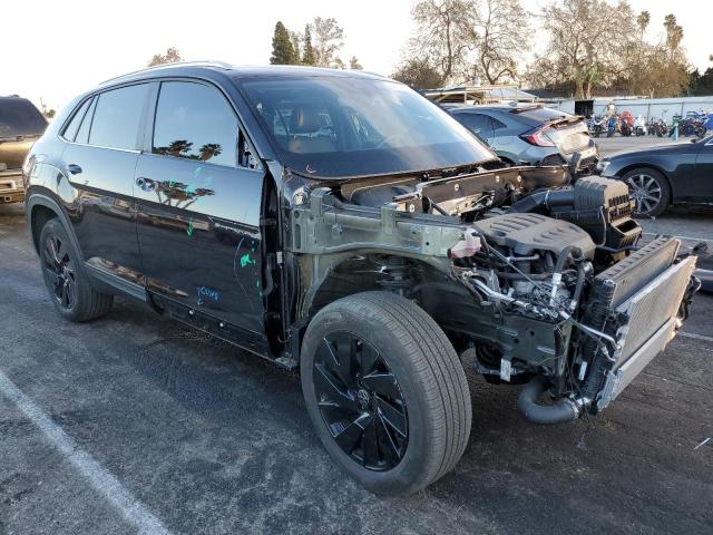 1V2JE2CA0RC228032 - 2024 VOLKSWAGEN ATLAS CROS SE BLACK photo 4