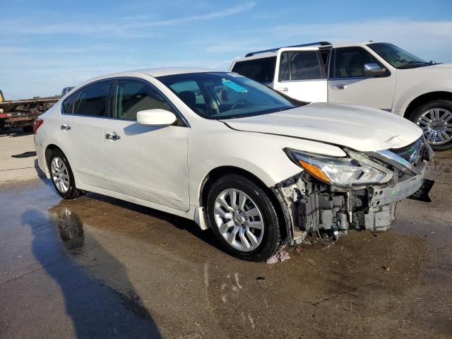 1N4AL3AP1GN382048 - 2016 NISSAN ALTIMA 2.5 WHITE photo 4