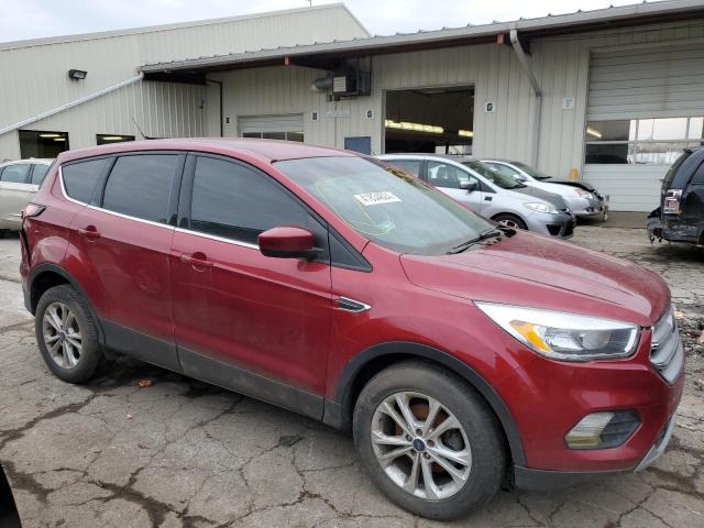 1FMCU0GD6HUD93030 - 2017 FORD ESCAPE SE RED photo 4