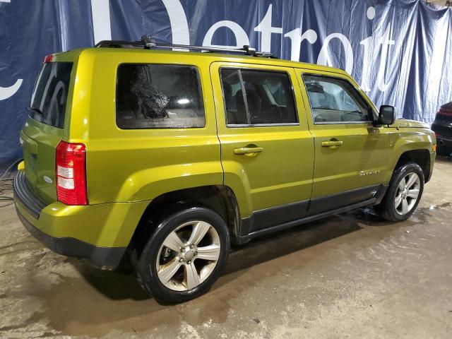 1C4NJRFB5CD563977 - 2012 JEEP PATRIOT LATITUDE GREEN photo 3