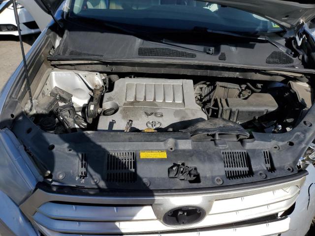 5TDBK3EH4CS096834 - 2012 TOYOTA HIGHLANDER BASE Argent photo 11