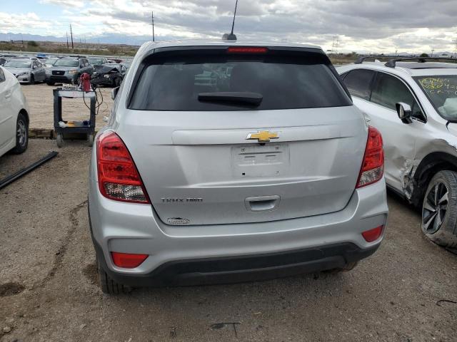 KL7CJNSM9NB551916 - 2022 CHEVROLET TRAX LS SILVER photo 6