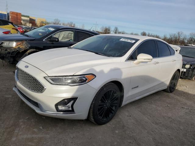 3FA6P0RU5KR129808 - 2019 FORD FUSION TITANIUM WHITE photo 1