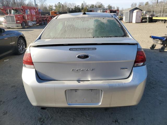 1FAHP3GNXAW261254 - 2010 FORD FOCUS SES SILVER photo 6