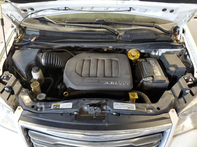 2C4RC1CG9GR208438 - 2016 CHRYSLER TOWN & COU TOURING L WHITE photo 12