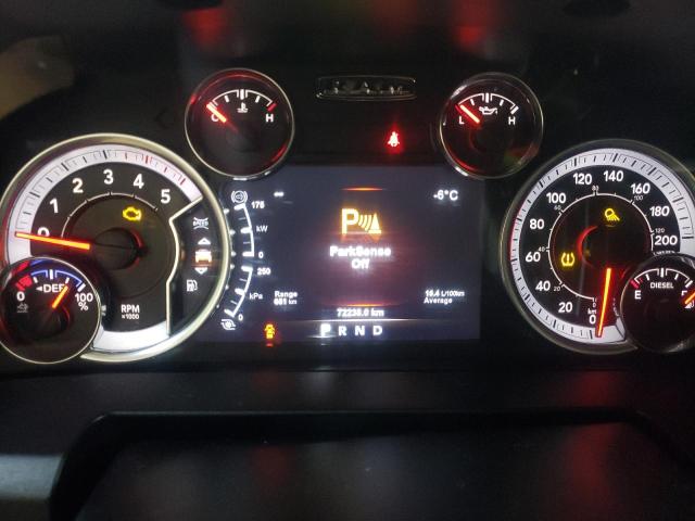 3C6UR5DL1JG212967 - 2018 RAM 2500 SLT შავი ფოტო 9