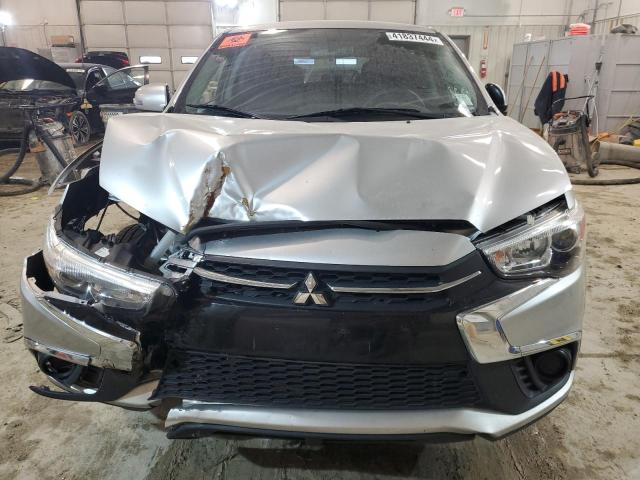 JA4AR3AU8KU011539 - 2019 MITSUBISHI OUTLANDER ES SILVER photo 5