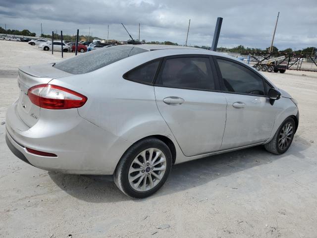 3FADP4BJ8EM159384 - 2014 FORD FIESTA SE SILVER photo 3