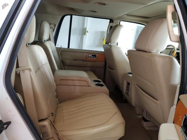 5LMFU28549LJ00455 - 2009 LINCOLN NAVIGATOR WHITE photo 11