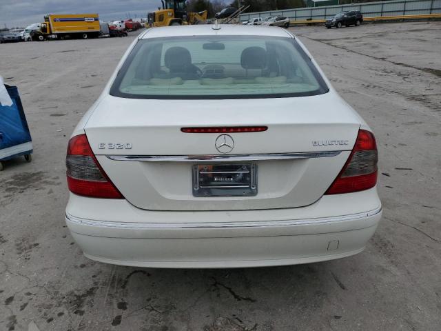 WDBUF22XX8B245456 - 2008 MERCEDES-BENZ E 320 CDI WHITE photo 6