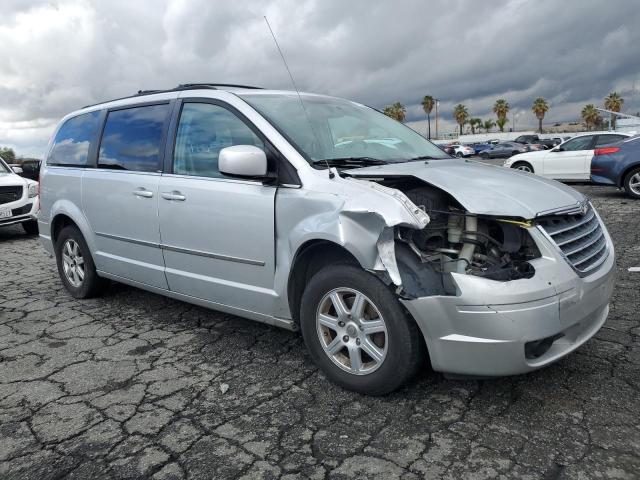 2A4RR5D16AR359366 - 2010 CHRYSLER TOWN & COU TOURING SILVER photo 4